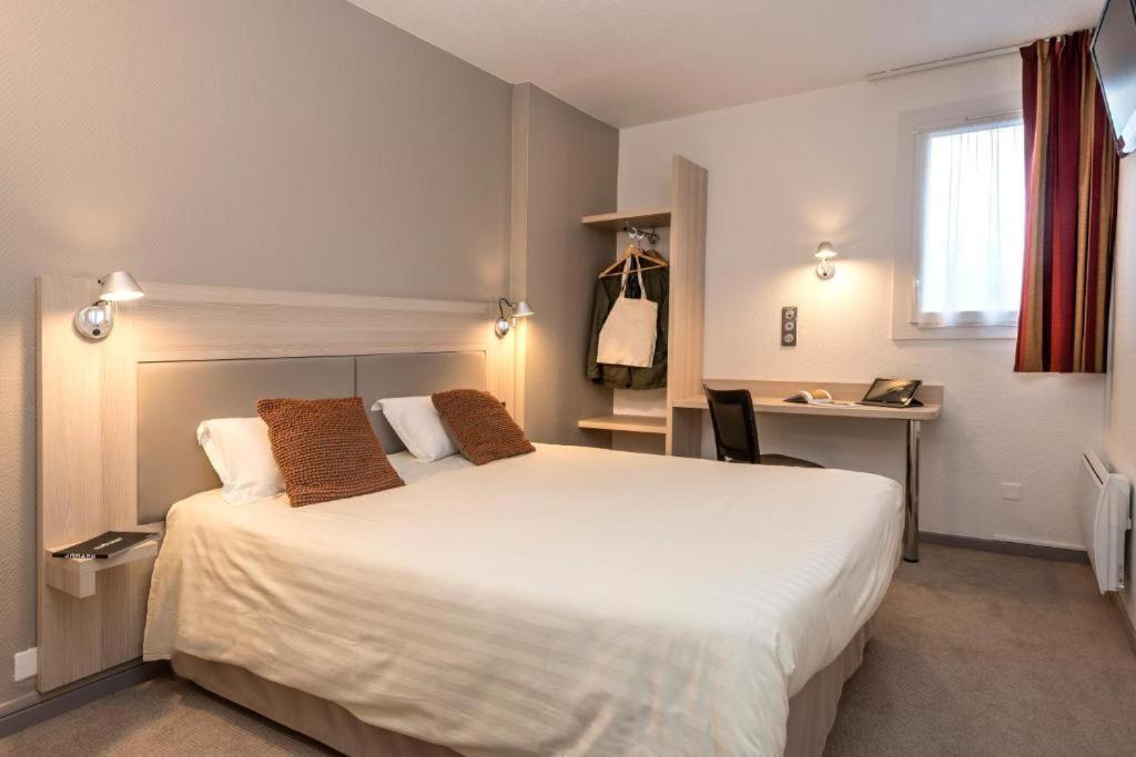 Brit Hotel Confort Deltour 망드 외부 사진